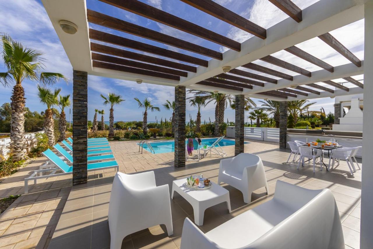 Faros Beachfront Villa Perivolia Ngoại thất bức ảnh