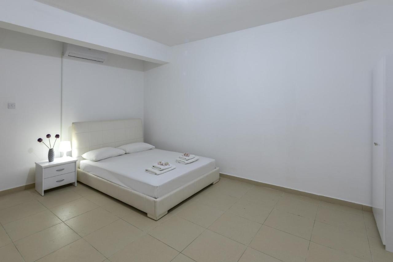 Faros Beachfront Villa Perivolia Ngoại thất bức ảnh
